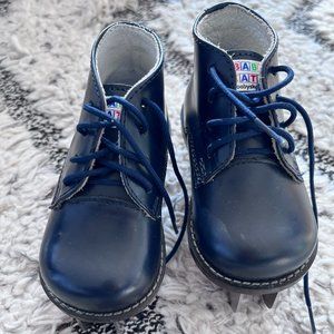 Baby ice skates for 1-2 year olds (size 5 - infant)